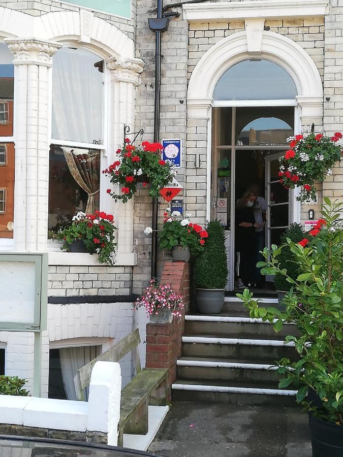 Esplanade Gardens B&B スカーバラ エクステリア 写真