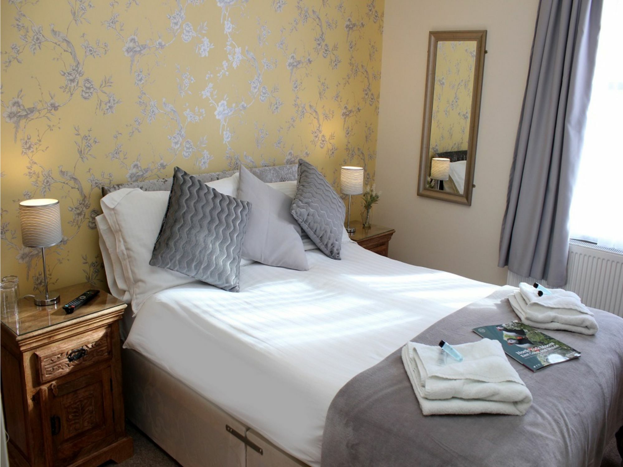 Esplanade Gardens B&B スカーバラ エクステリア 写真